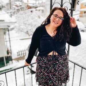 Meet your Posher, Liz